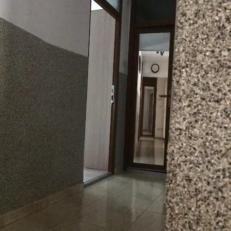 Luxury 4